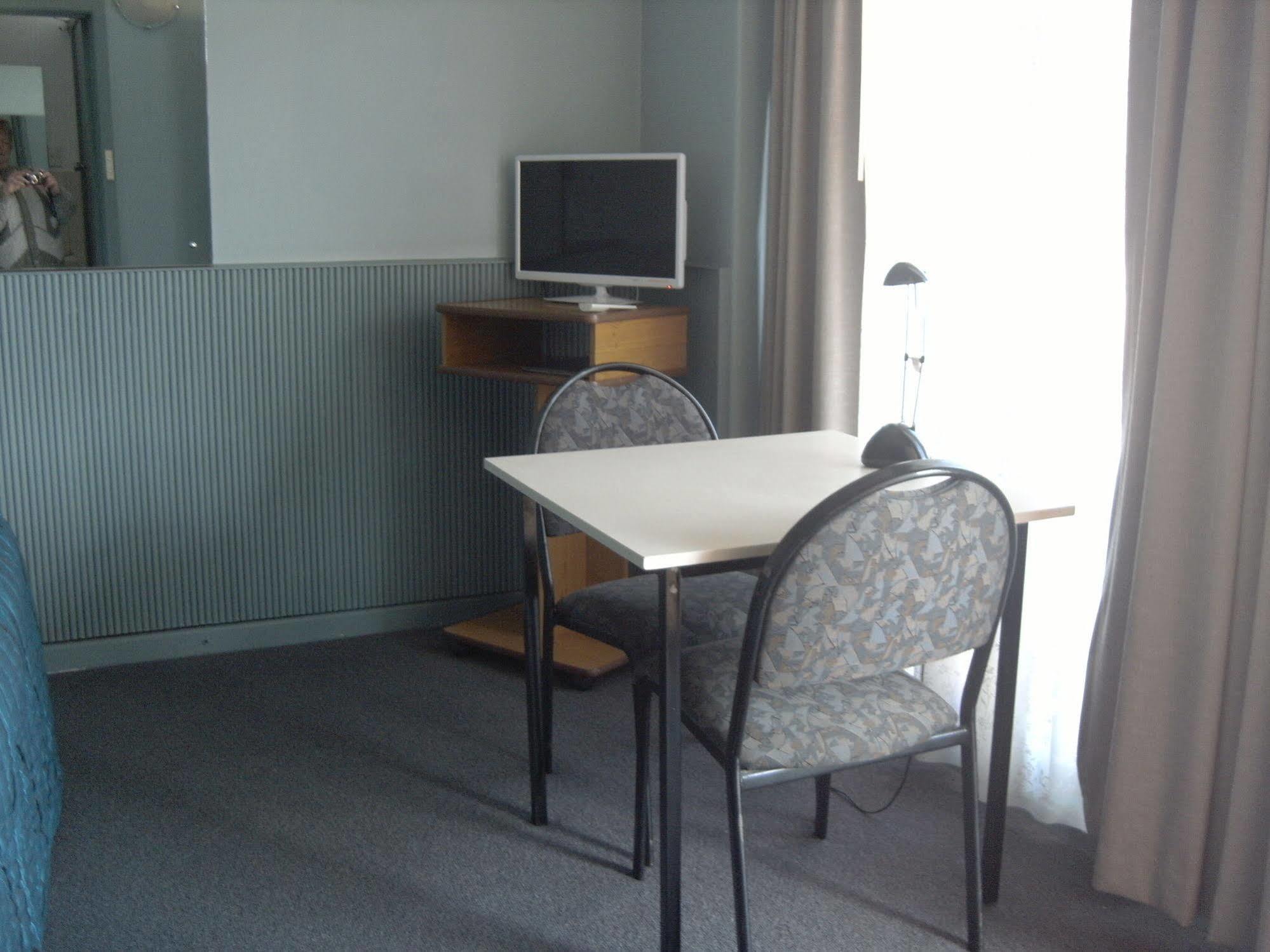 Travellers Rest Motel Бернсдейл Екстериор снимка